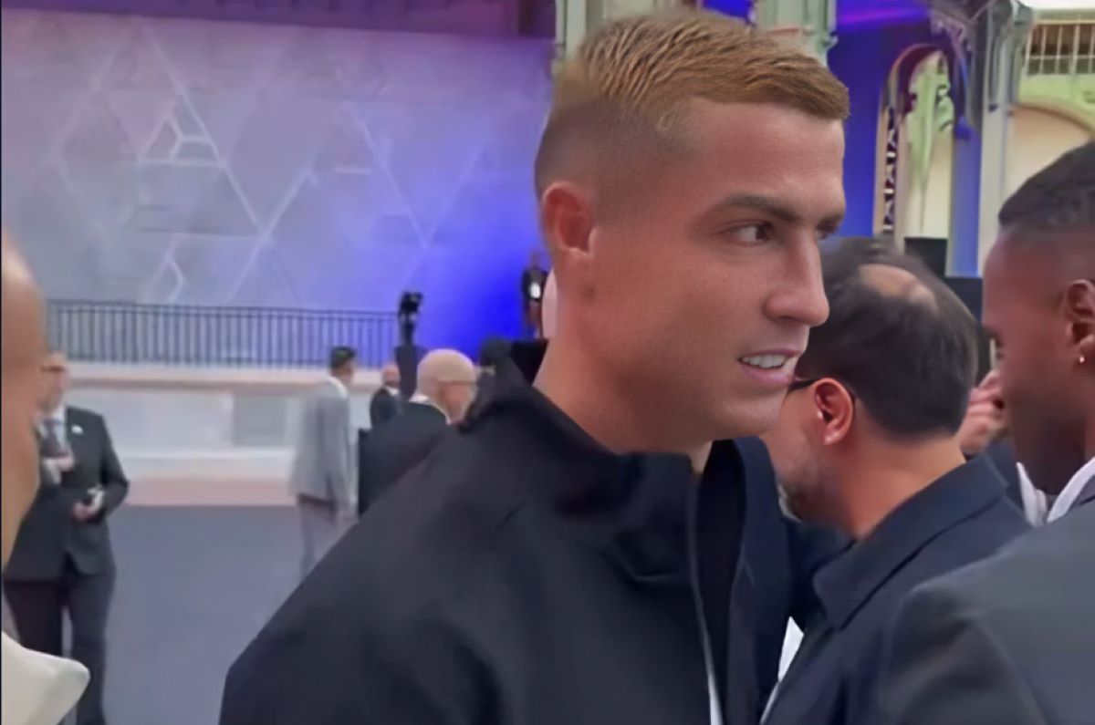 Cristiano Ronaldo i Gianni Infantino tokom susreta na događaju